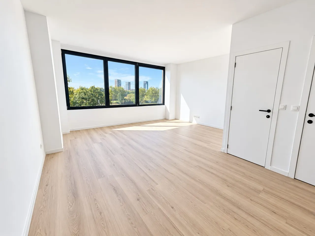 Montegnystraat, V3 · leefruimte met raampartij